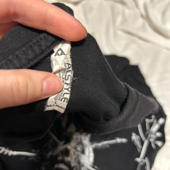 Anvil Black Short Sleeve Tee The Walking Dead with Graphic Design - Picture 2 of 3